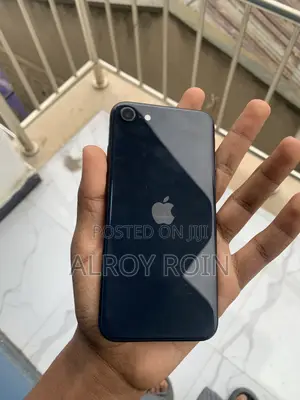 Apple iPhone SE (2022) 64 GB Black