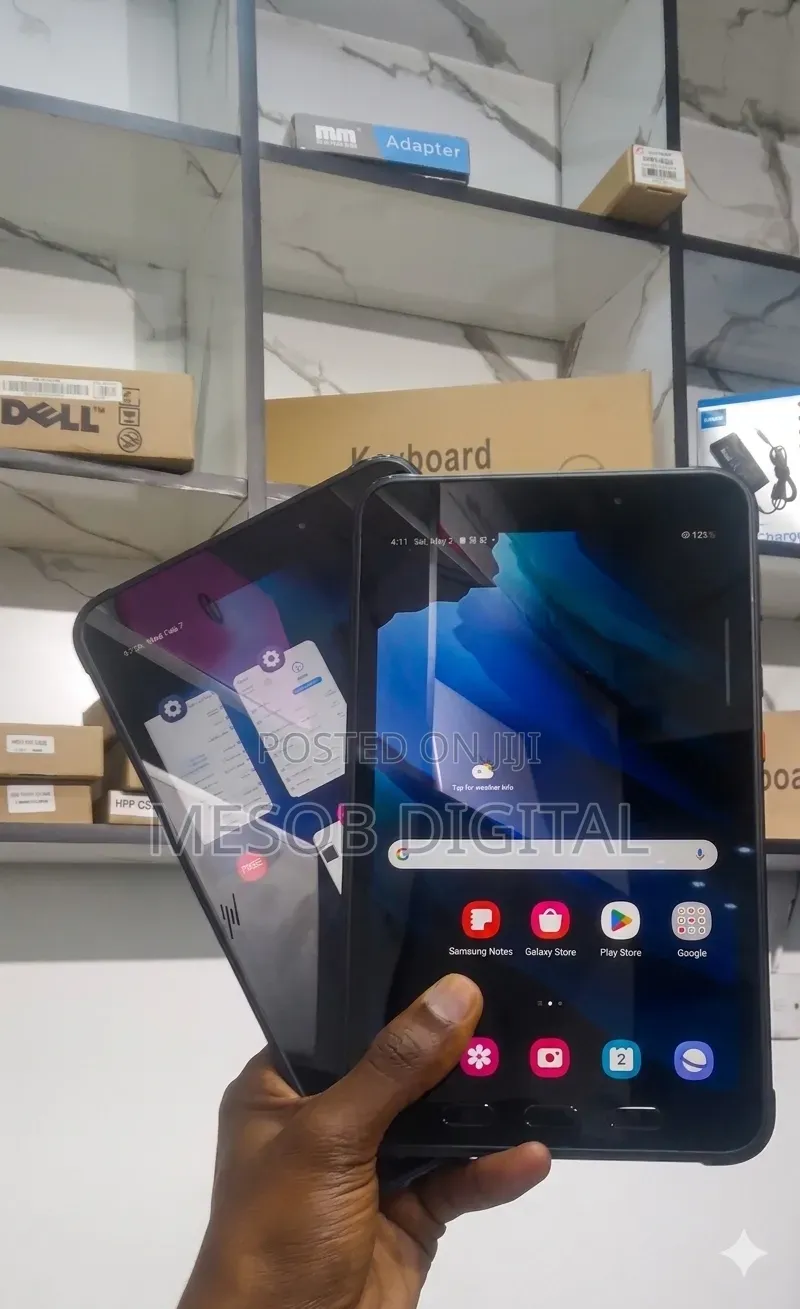New Mobile Phone 64 GB Black
