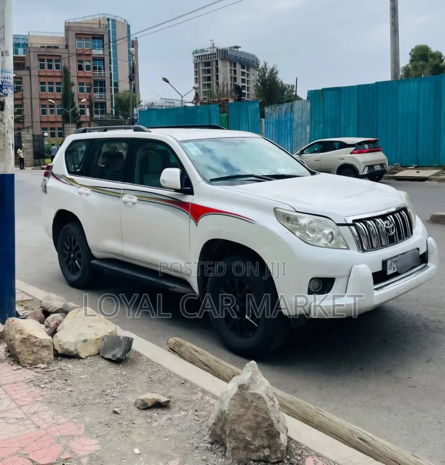 Toyota Land Cruiser Prado 2012 White