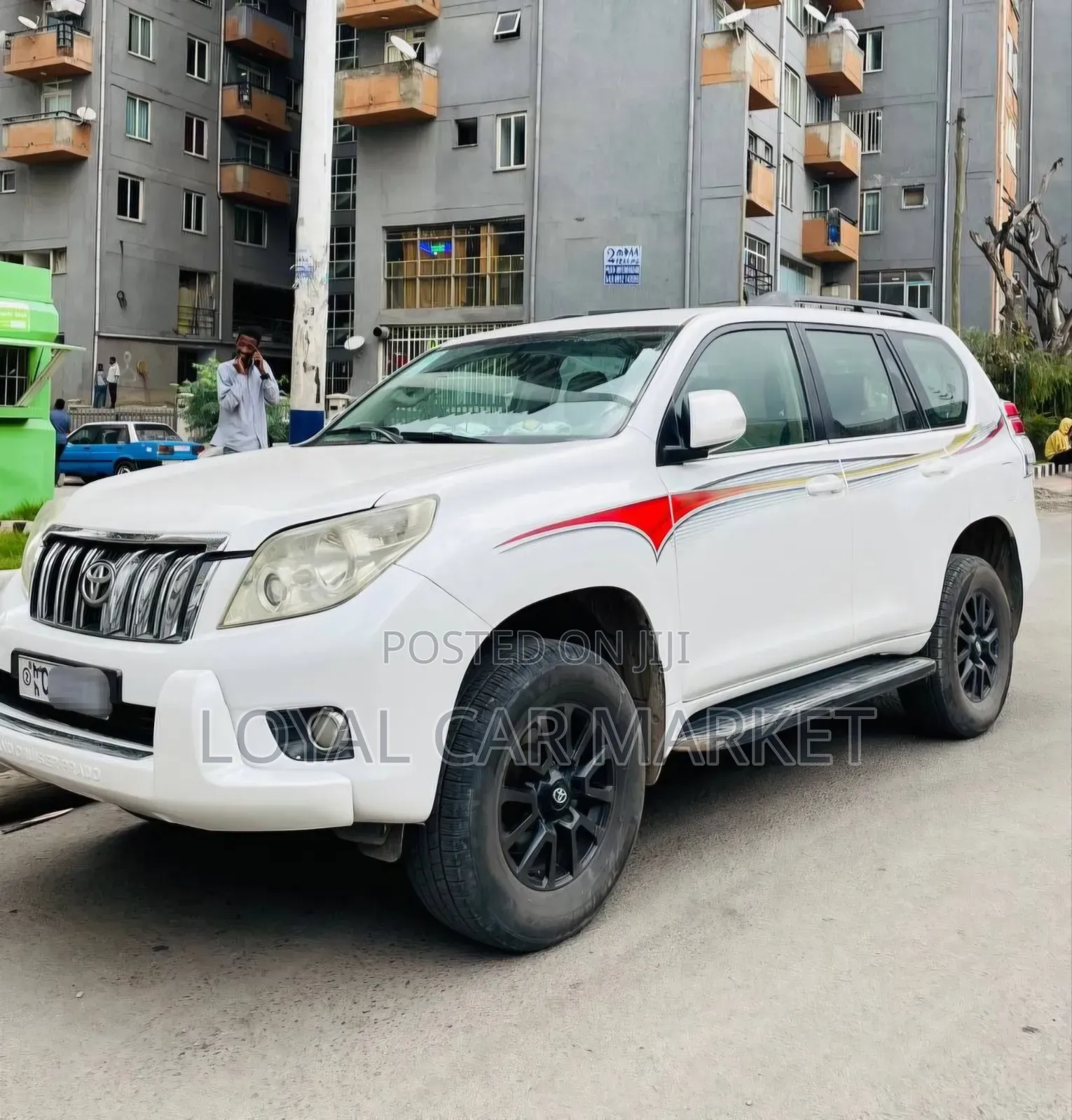 Toyota Land Cruiser Prado 2012 White