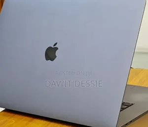 New Laptop Apple MacBook Pro 2019 16GB Intel Core i7 SSD 512GB