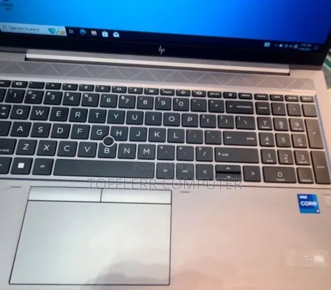 New Laptop HP ZBook Studio G8 16GB Intel Core i7 SSD 512GB