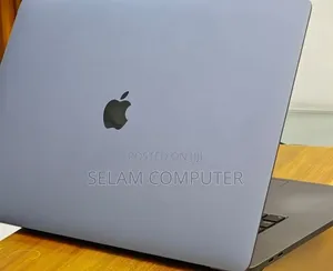 New Laptop Apple MacBook Pro M1 16GB Intel Core i7 SSD 512GB