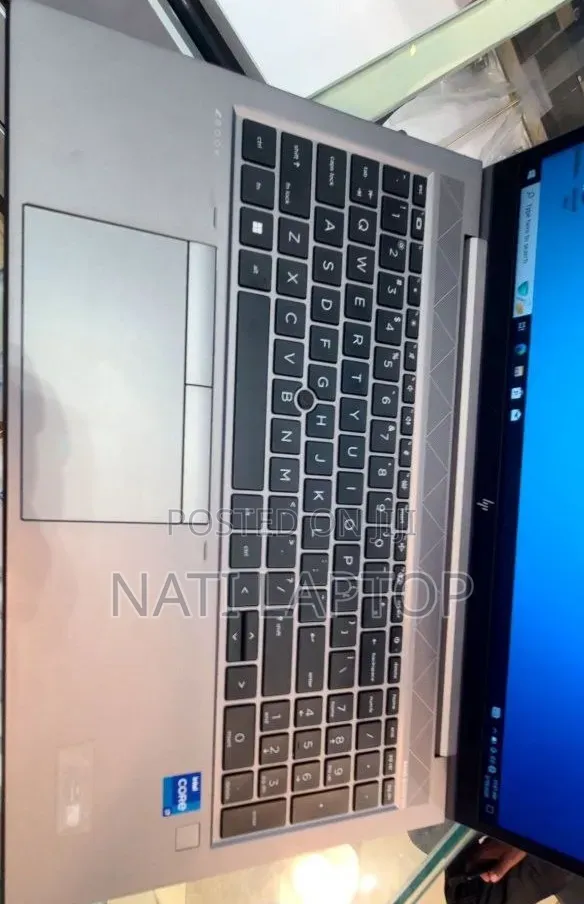 New Laptop HP 16GB Intel Core i7 SSD 512GB
