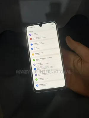 Samsung Galaxy M16 128 GB Gray