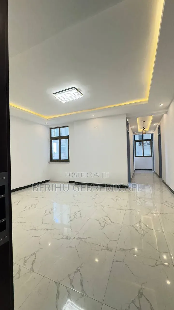 2bdrm Condo in ቦሌ, Bole for rent