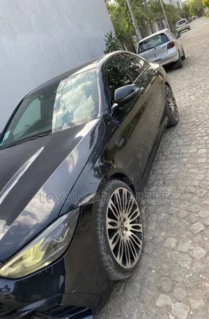 Mercedes-Benz C180 2018 Black