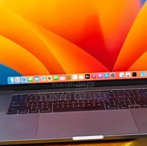New Laptop Apple MacBook 16GB Intel Core i7 SSD 512GB