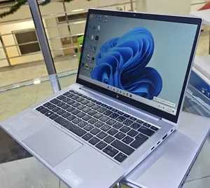 New Laptop HP EliteBook 845 G7 16GB AMD Ryzen 5 SSD 512GB