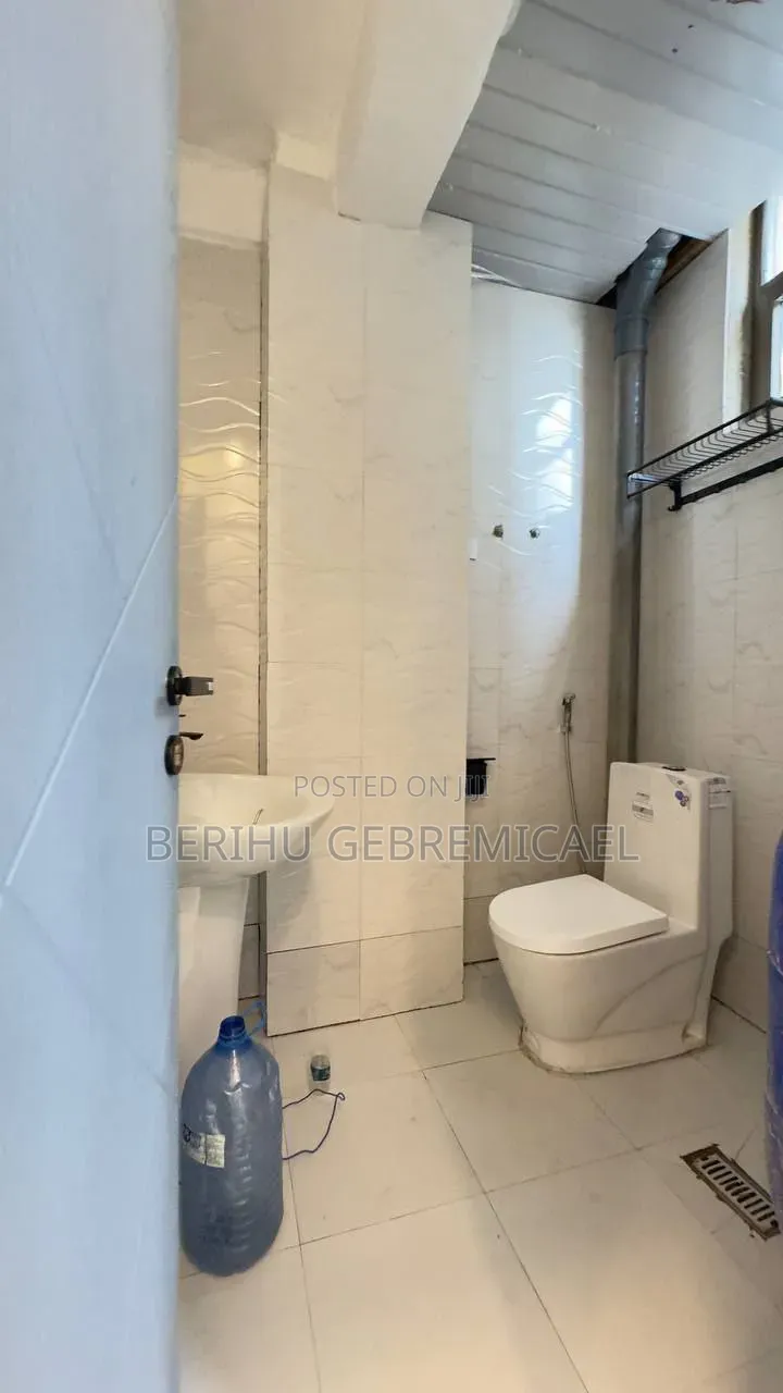 2bdrm Condo in ቦሌ, Bole for rent