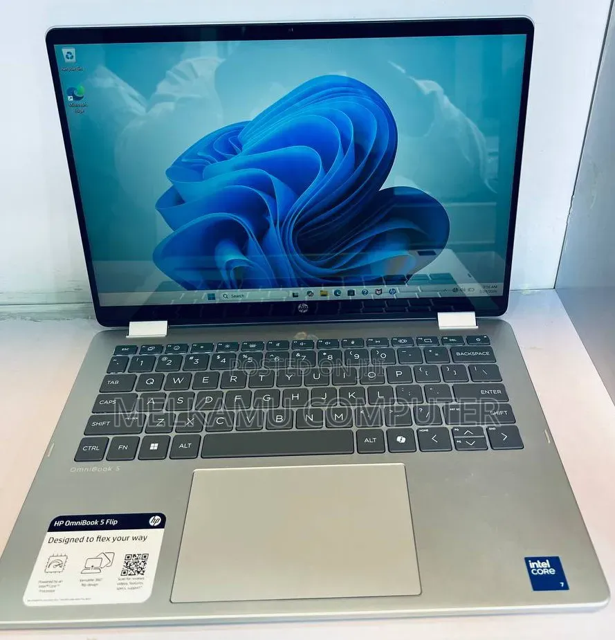 New Laptop HP OmniBook 5 Flip 16GB Intel Core 7 SSD 512GB