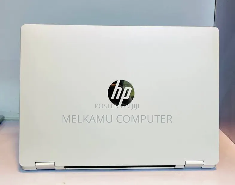 New Laptop HP OmniBook 5 Flip 16GB Intel Core 7 SSD 512GB