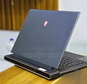 New Laptop Alienware X16 r1 16GB Intel Core i9 SSD 1T