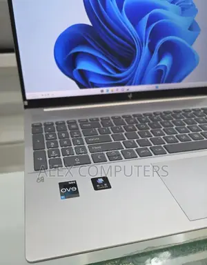 New Laptop HP Pavilion 15 16GB Intel Core i7 SSD 1T