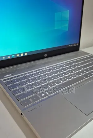 New Laptop HP Pavilion 15 8GB Intel Core i5 SSD 512GB