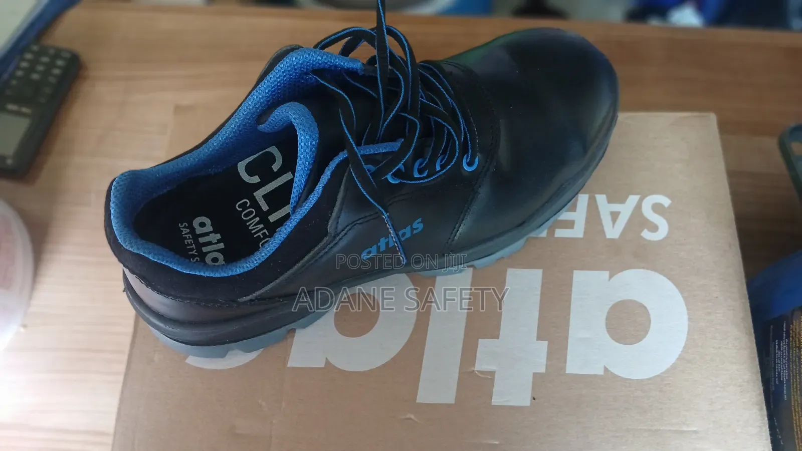 Atlas Safety Shoe ለገራጅ እና ለ ኮንስትራክሽን ስራ