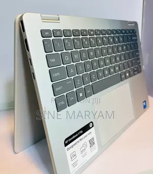 New Laptop HP OmniBook 5 Flip 16GB Intel Core i7 SSD 1T