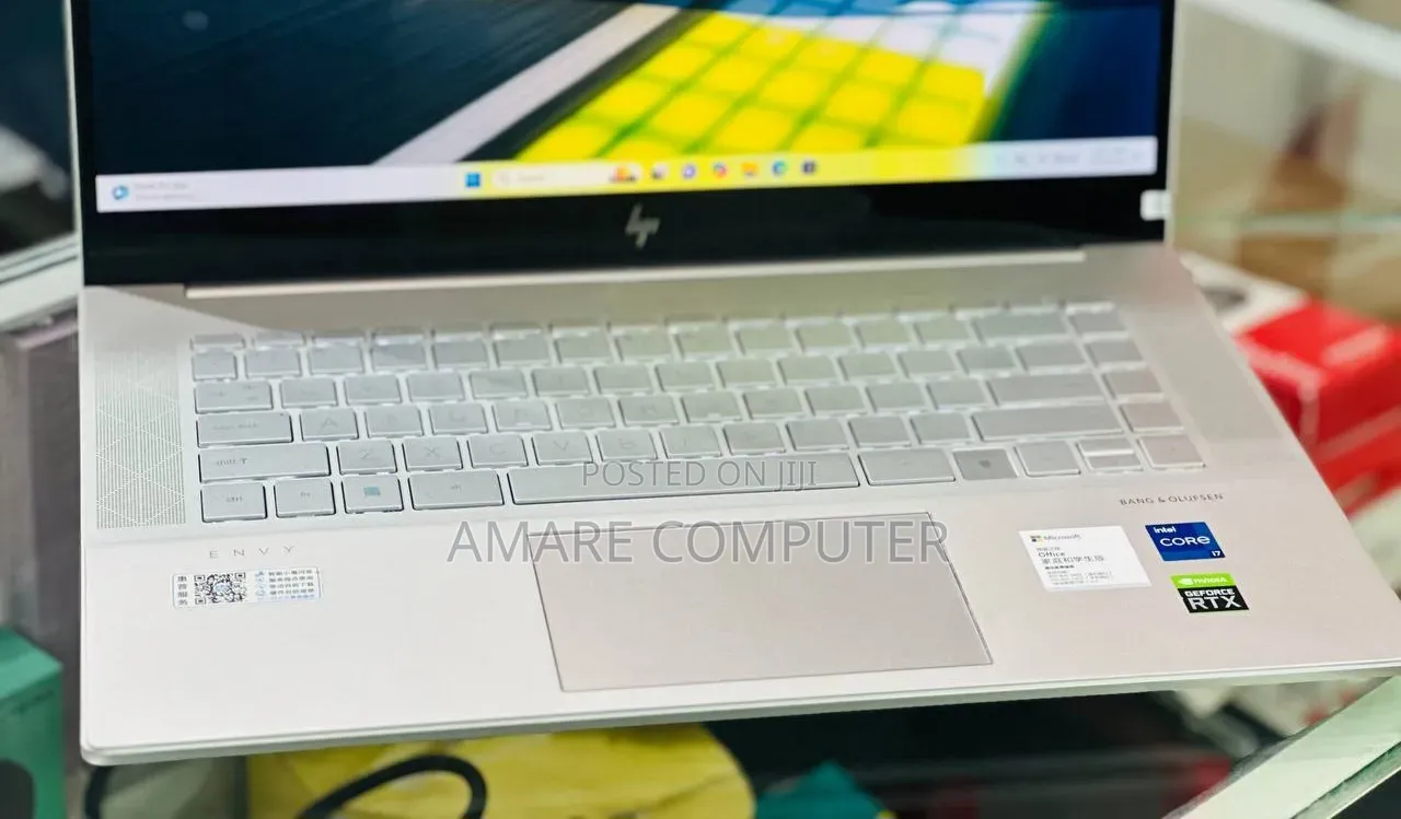 New Laptop HP Envy 16 Gaming 16-h1023dx 16GB Intel Core i7 SSD 512GB