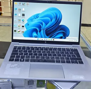 New Laptop HP 16GB AMD Ryzen 5 SSD 512GB