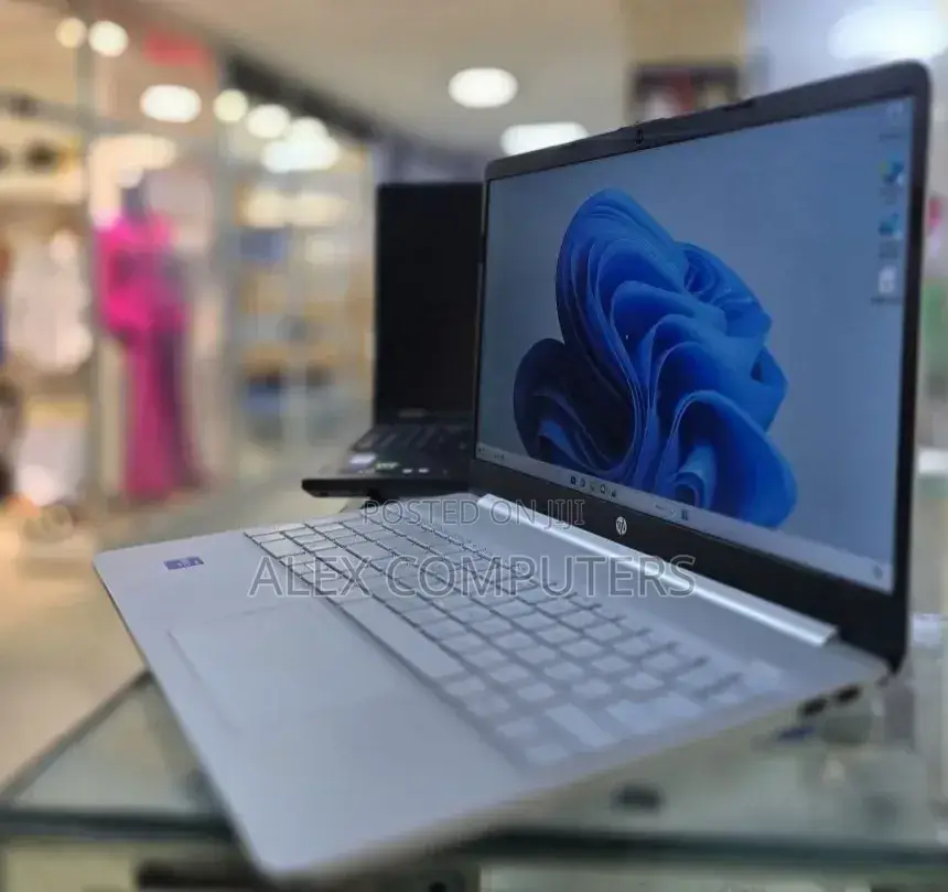 New Laptop HP Stream Notebook 16GB Intel Core i7 SSD 512GB