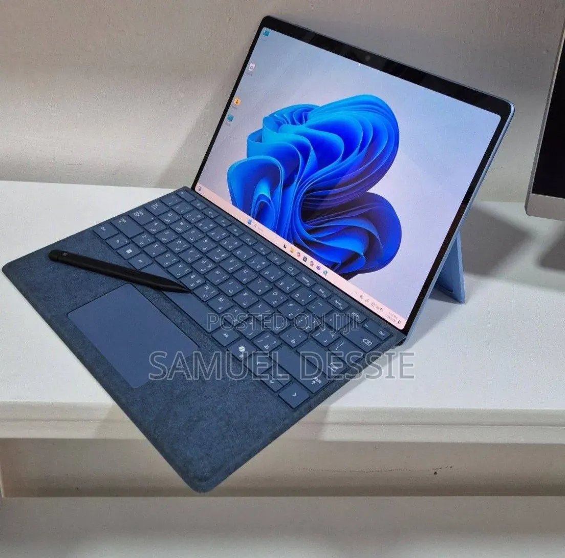 New Microsoft Surface Pro 11th Edition, a Copilot+ PC 16GB SSD 512GB
