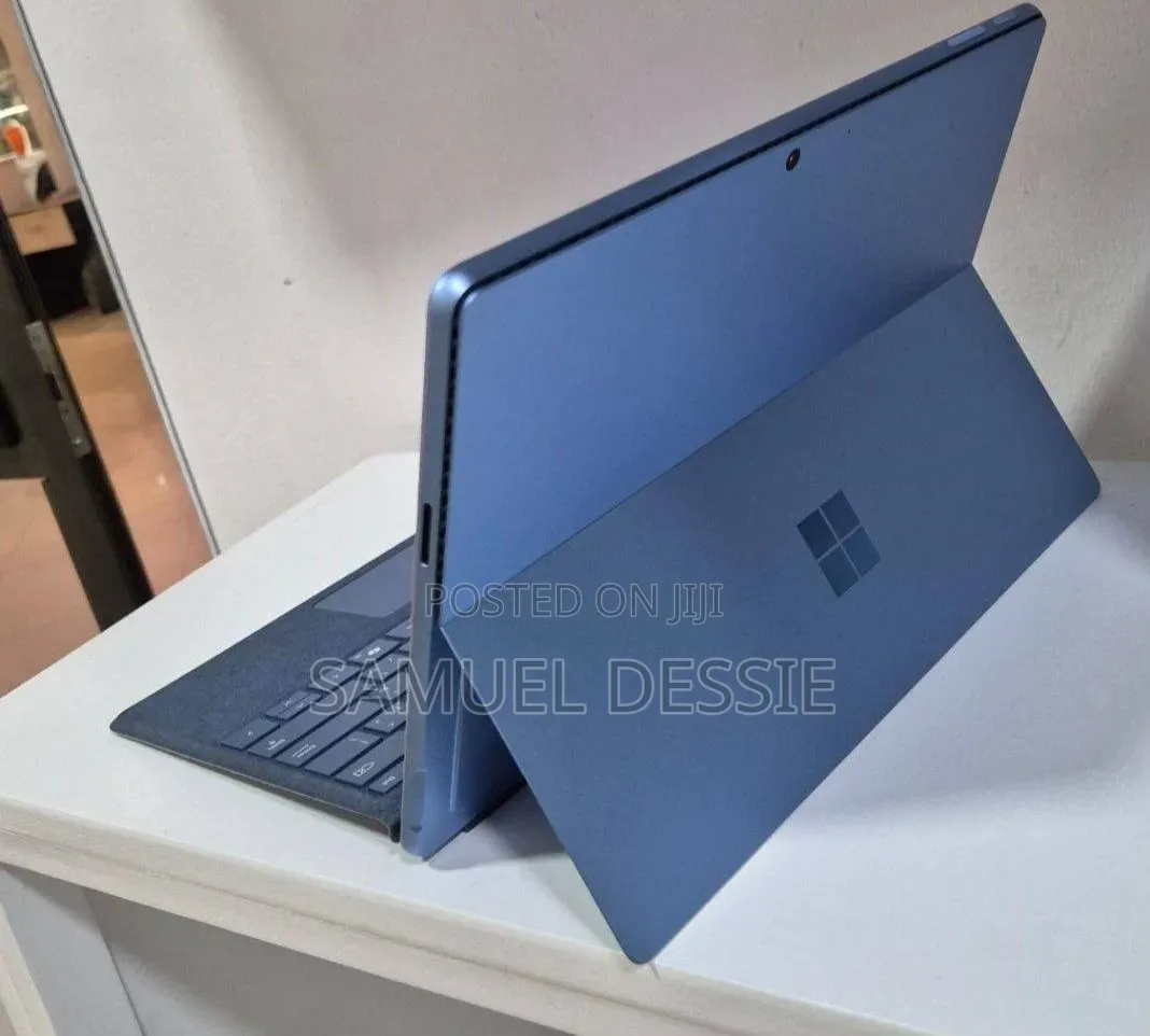 New Microsoft Surface Pro 11th Edition, a Copilot+ PC 16GB SSD 512GB