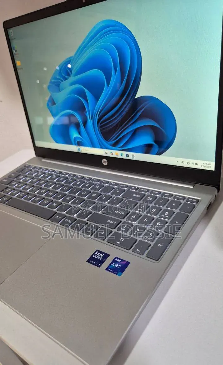 New Laptop HP 16GB Intel Core Ultra 7 SSD 1T
