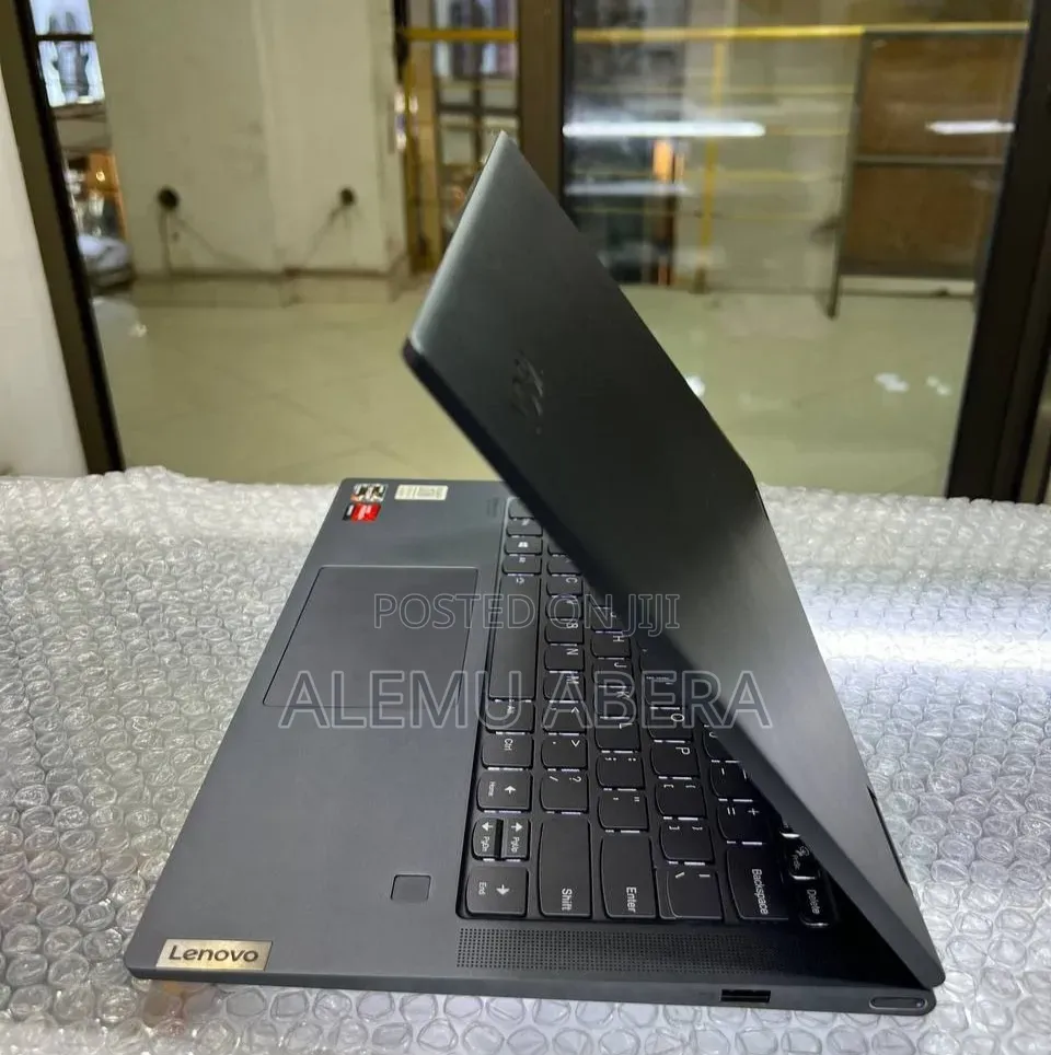 New Laptop Lenovo Yoga 7 15ITL5 16GB AMD Ryzen 7 SSD 512GB