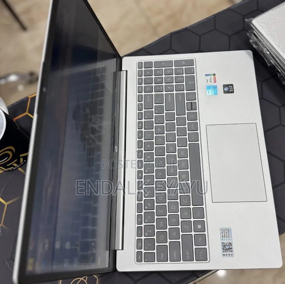 New Laptop HP 16GB Intel Core i7 SSD 512GB