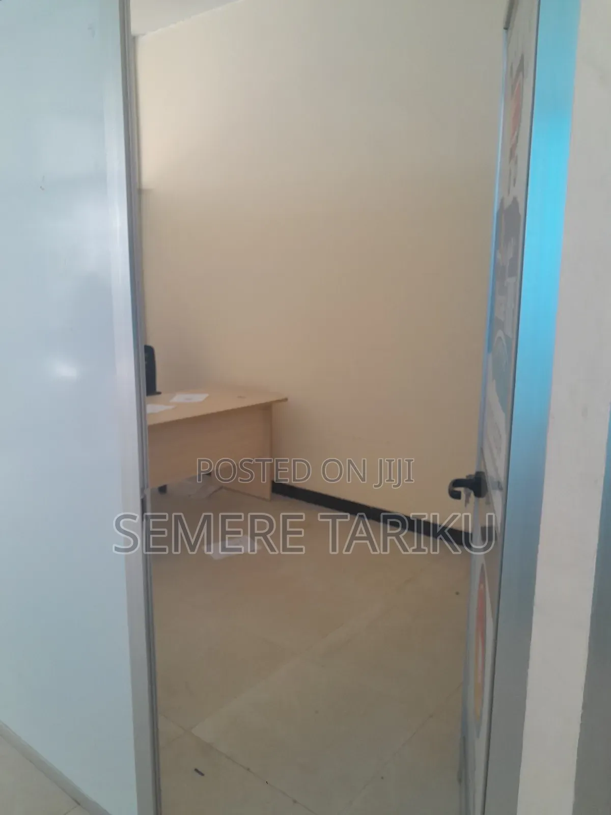 Shop on Commercial Building Shola Gebeya