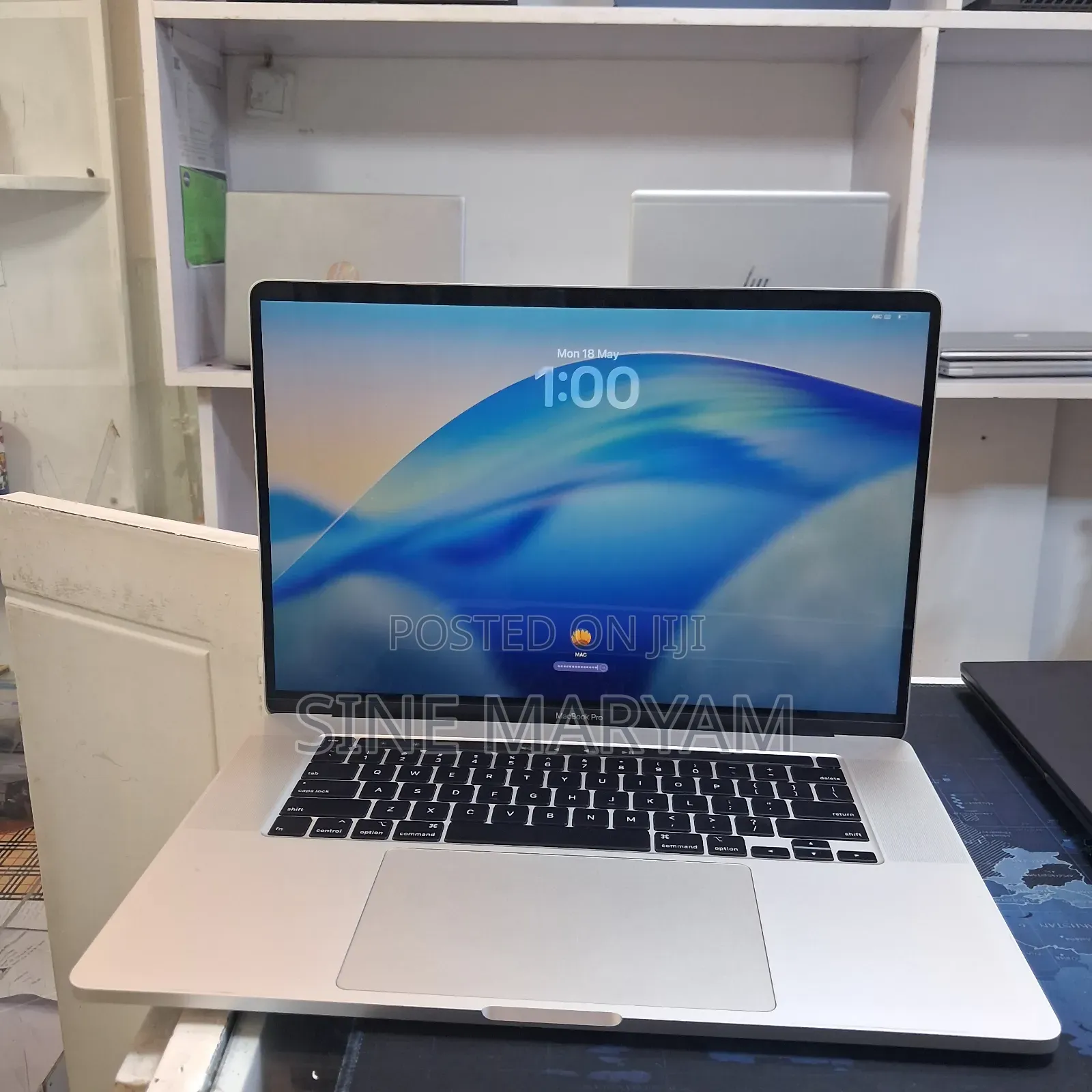 New Laptop Apple MacBook Pro 2019 32GB Intel Core i9 SSD 1T