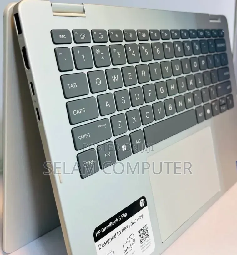 New Laptop HP OmniBook 5 16" 16GB Intel Core 7 SSD 512GB