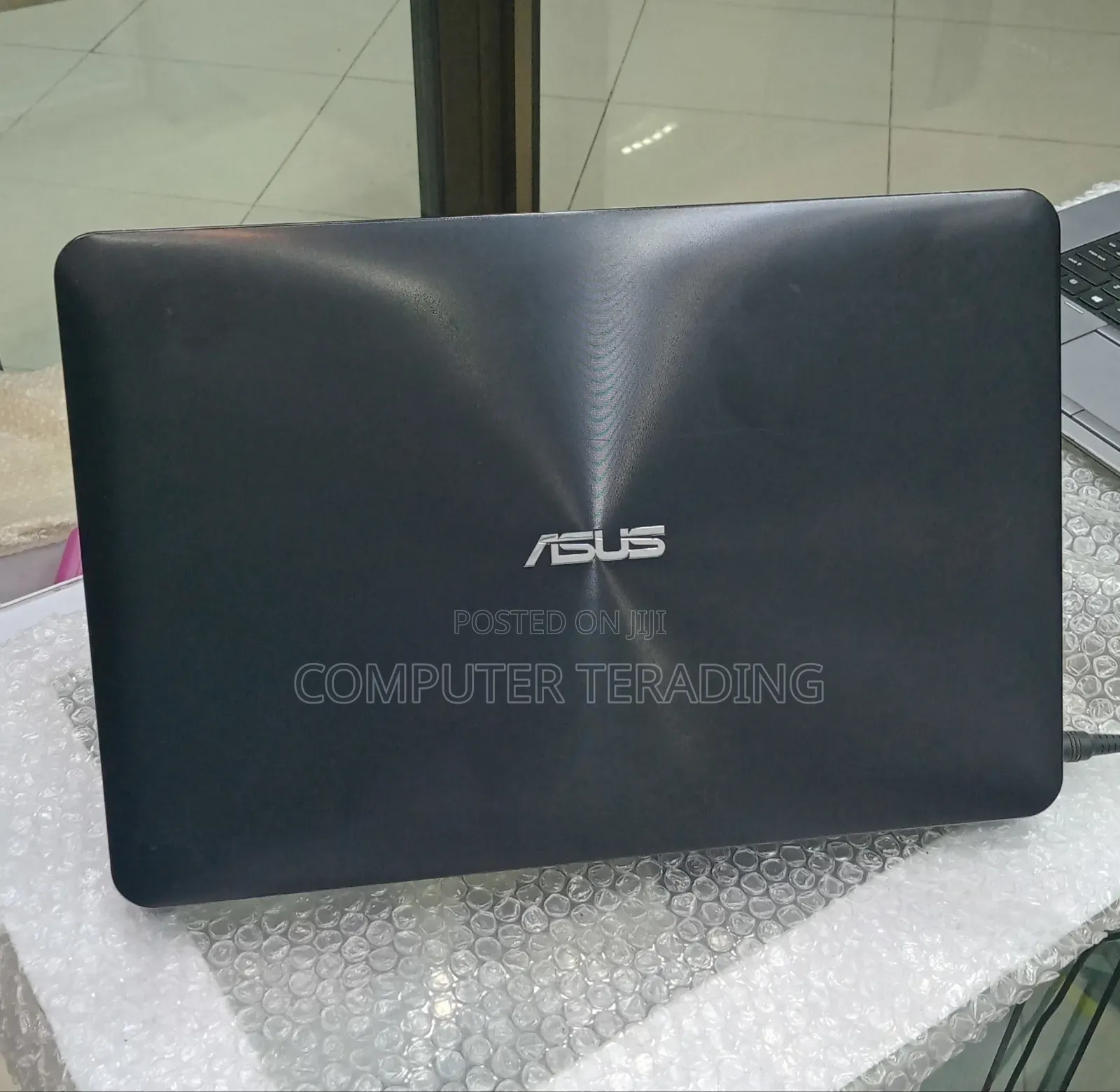 New Laptop Asus 6GB Intel Core i7 HDD 750GB