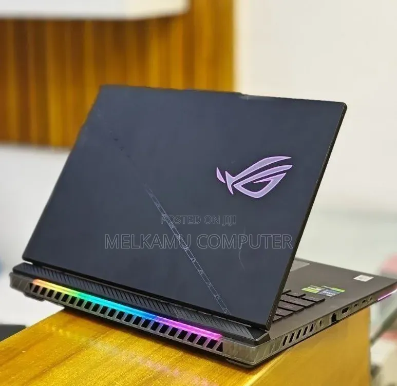 New Laptop Asus ROG Strix G15 16GB Intel Core i9 SSD 1T