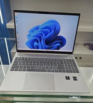 New Laptop HP Pavilion 11 16GB Intel Core i5 SSD 512GB