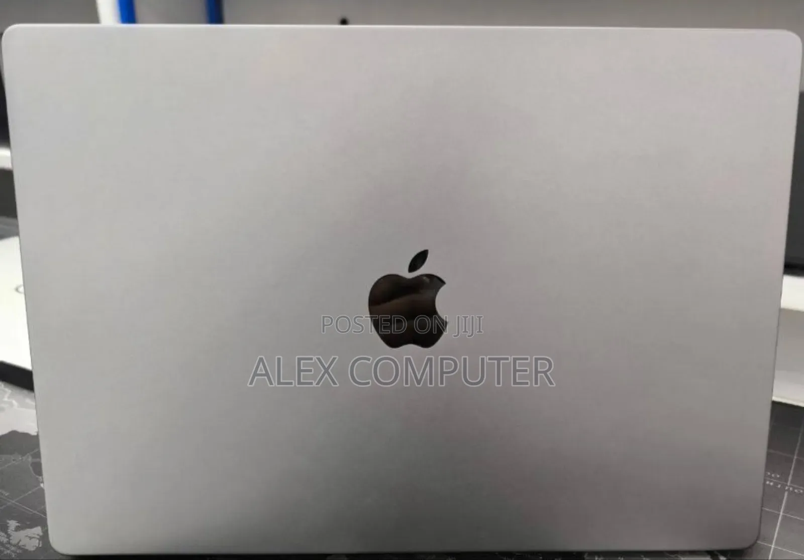 New Laptop Apple MacBook Pro M1 32GB Apple M1 Max SSD 1T