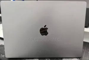 New Laptop Apple MacBook Pro M1 32GB Apple M1 Max SSD 1T