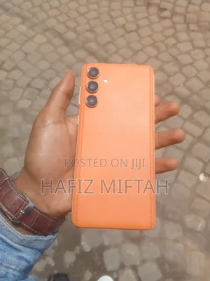 Samsung Galaxy F55 256 GB Orange