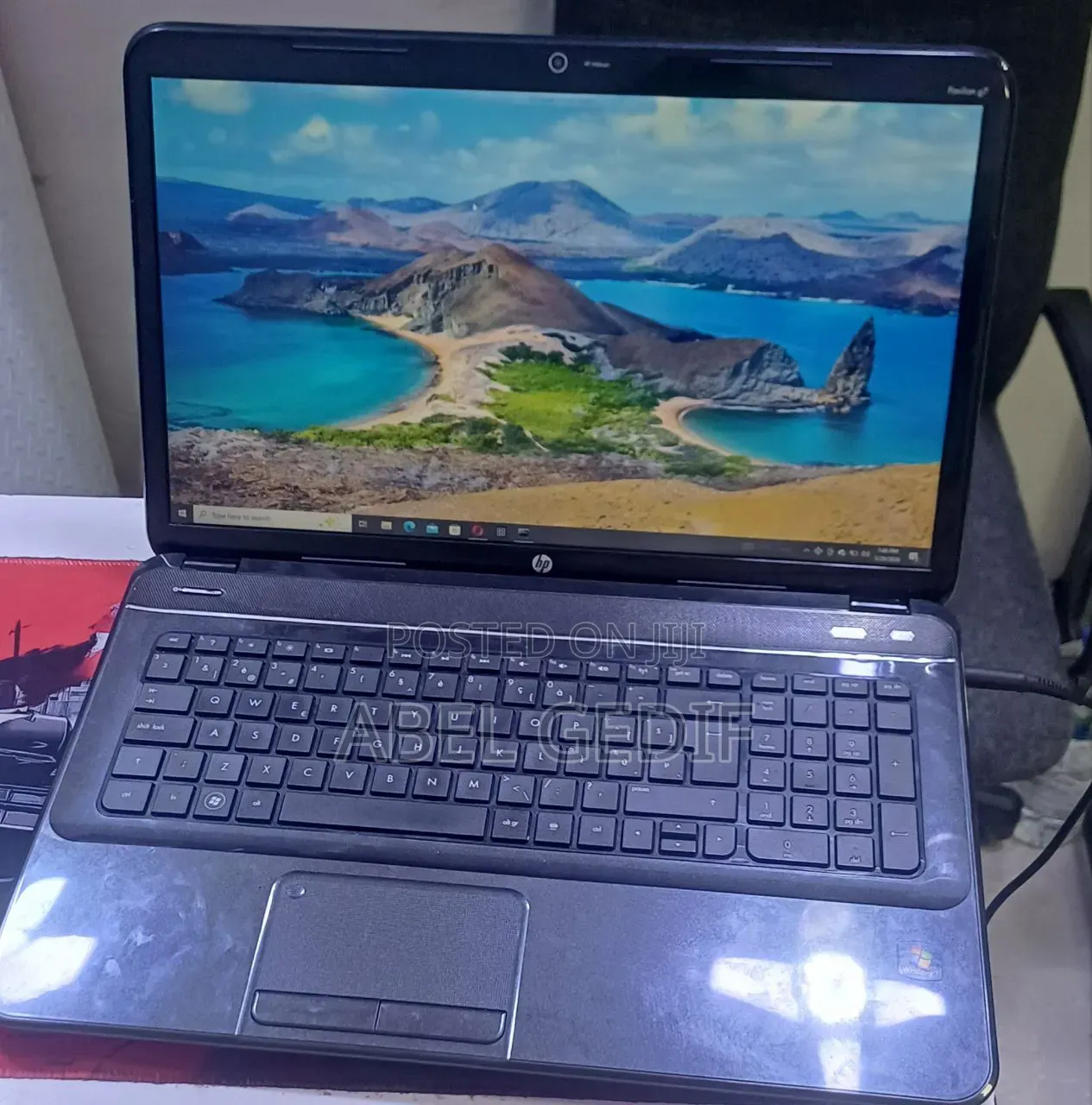 New Laptop HP Pavilion 17 4GB AMD A8 HDD 500GB