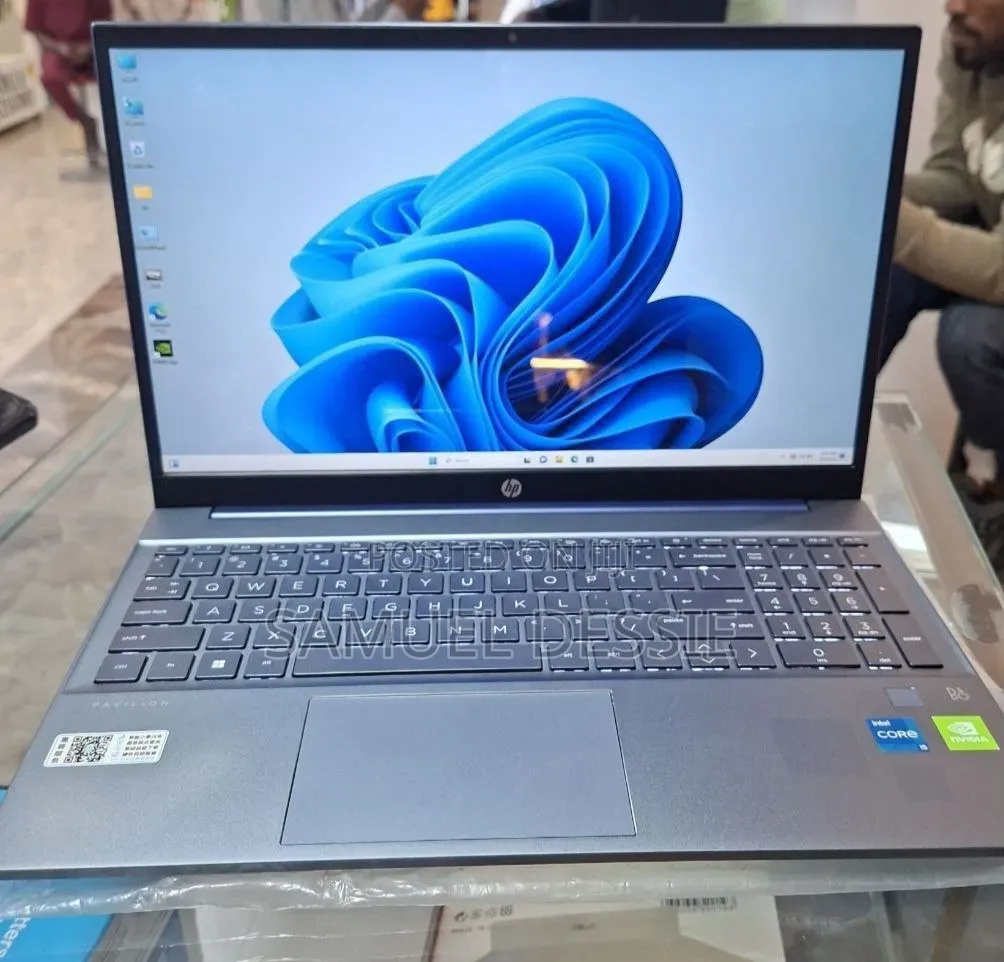 New Laptop HP Pavilion 15 16GB Intel Core i5 SSD 512GB