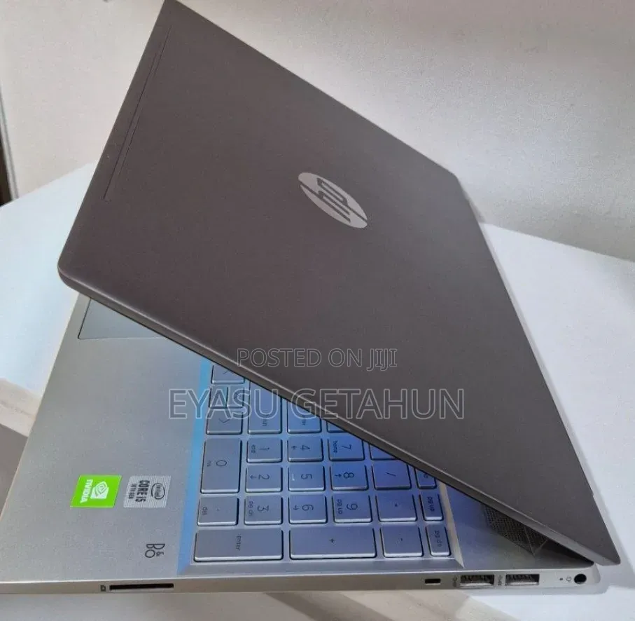 New Laptop HP Pavilion 15 8GB Intel Core i5 SSD 512GB