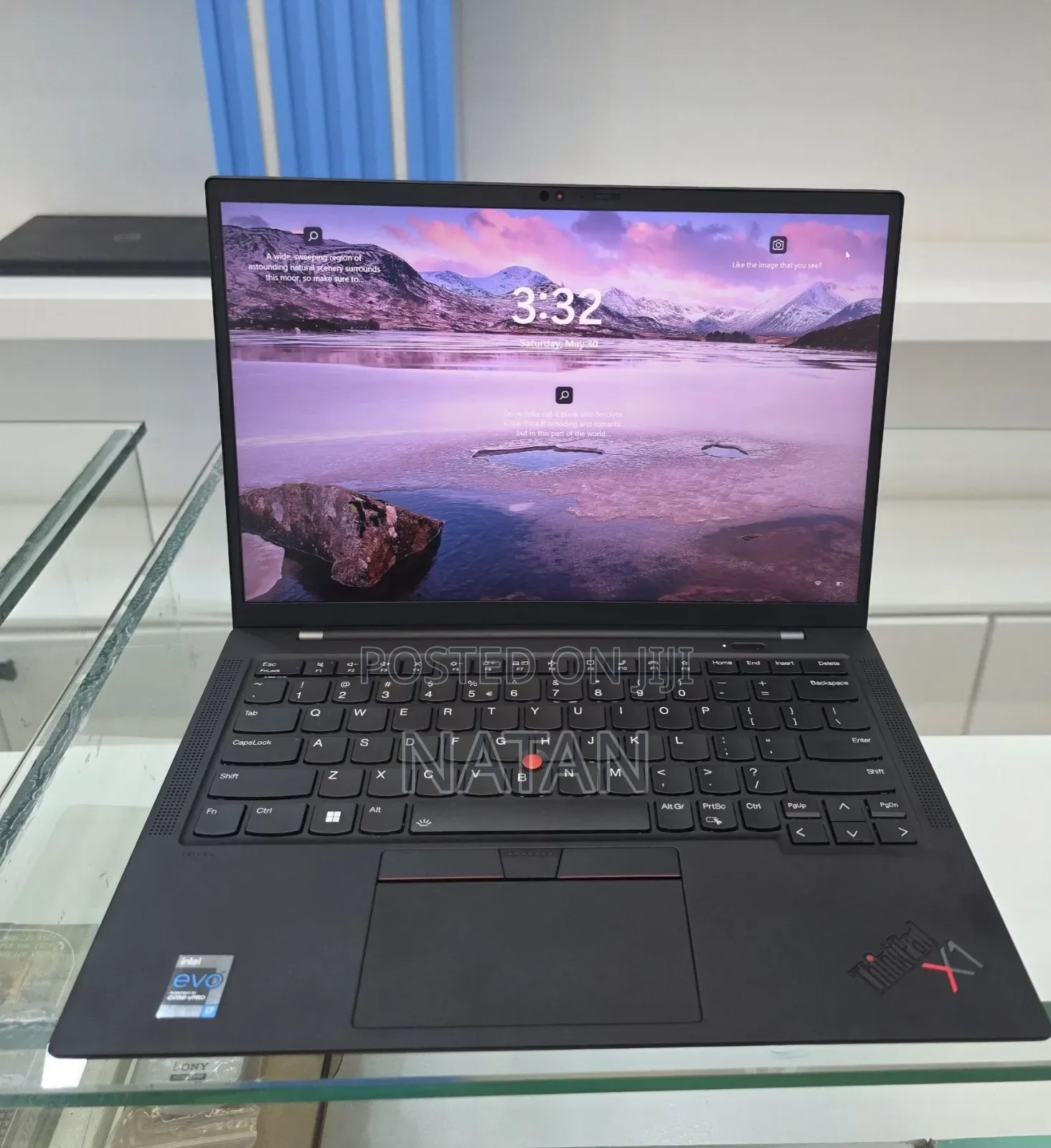New Laptop Lenovo ThinkPad X1 Yoga Gen 8 16GB Intel Core i7 SSD 512GB