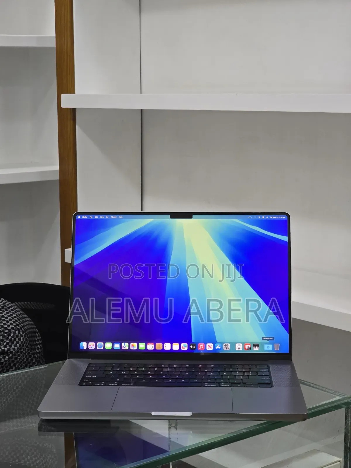 New Laptop Apple MacBook Pro M1 32GB Apple M1 Max SSD 512GB