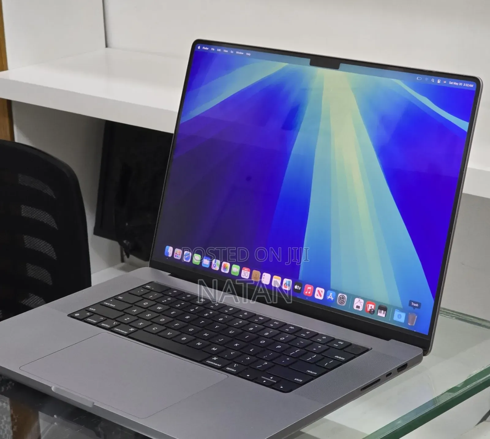 New Laptop Apple MacBook Pro M1 32GB Apple M1 Max SSD 512GB