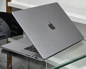 New Laptop Apple MacBook Pro 32GB Apple M1 Max SSD 512GB