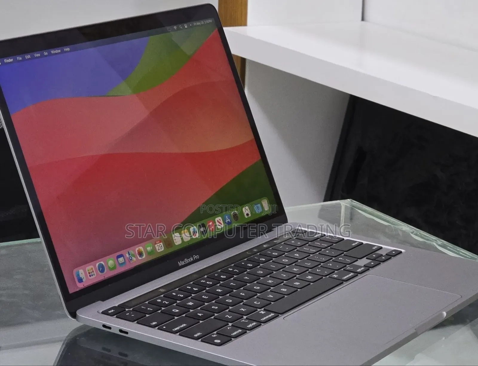New Laptop Apple MacBook Pro M1 8GB Apple M1 Pro SSD 512GB