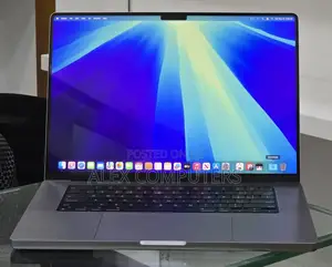 New Laptop Apple MacBook Pro 32GB Apple M1 Max SSD 512GB