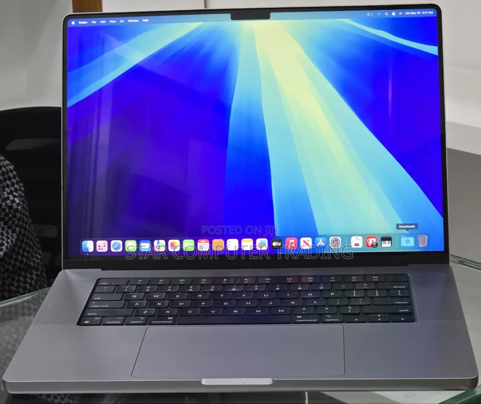 New Apple MacBook Pro Max 2023 M2 14-inch 32GB Apple M1 Max SSD 512GB
