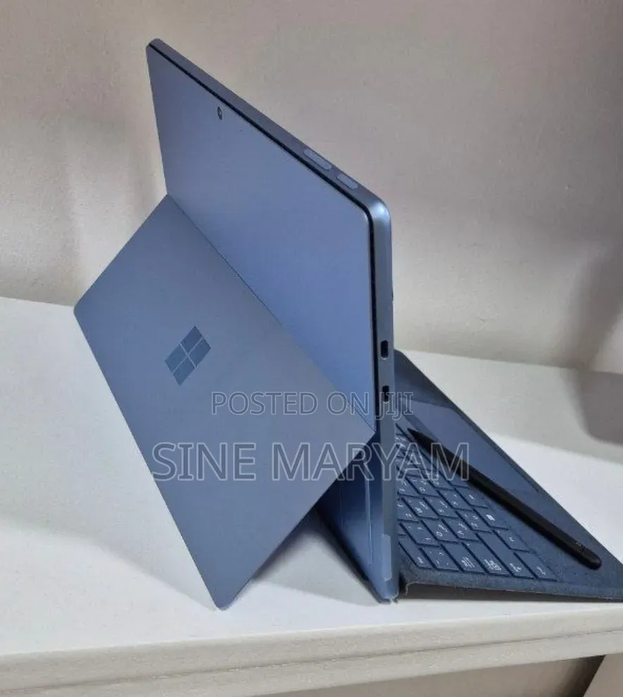 New Microsoft Surface Pro 11th Edition, a Copilot+ PC 16GB SSD 512GB