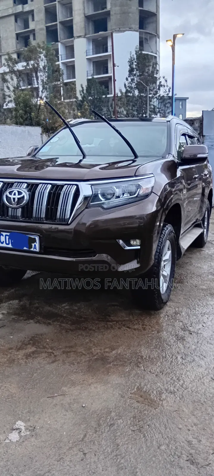 Toyota Land Cruiser 4.0 V6 GX 2011 Brown